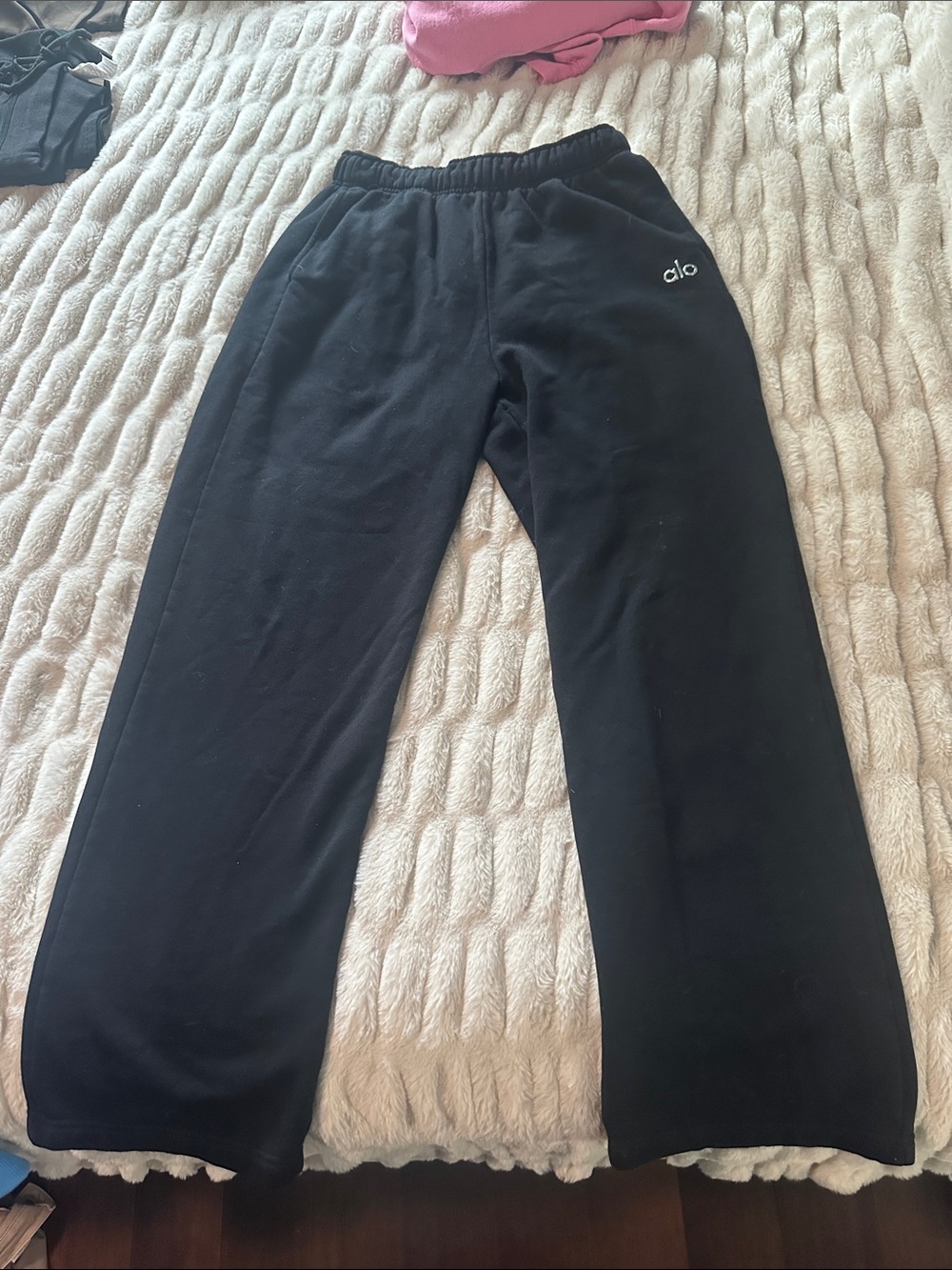 ALO Yoga Accolade Black Sweatpants - Comfortable Wide Leg Bottoms Small
